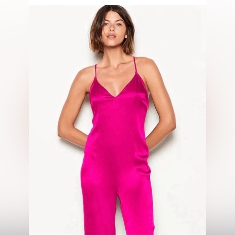 Victoria Secret V Neck Silky Cross Spaghetti Strap Jumpsuit, Womens Size M - Picture 2 of 10